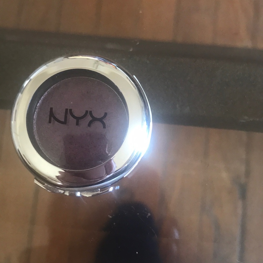 Nyx eyeshadow